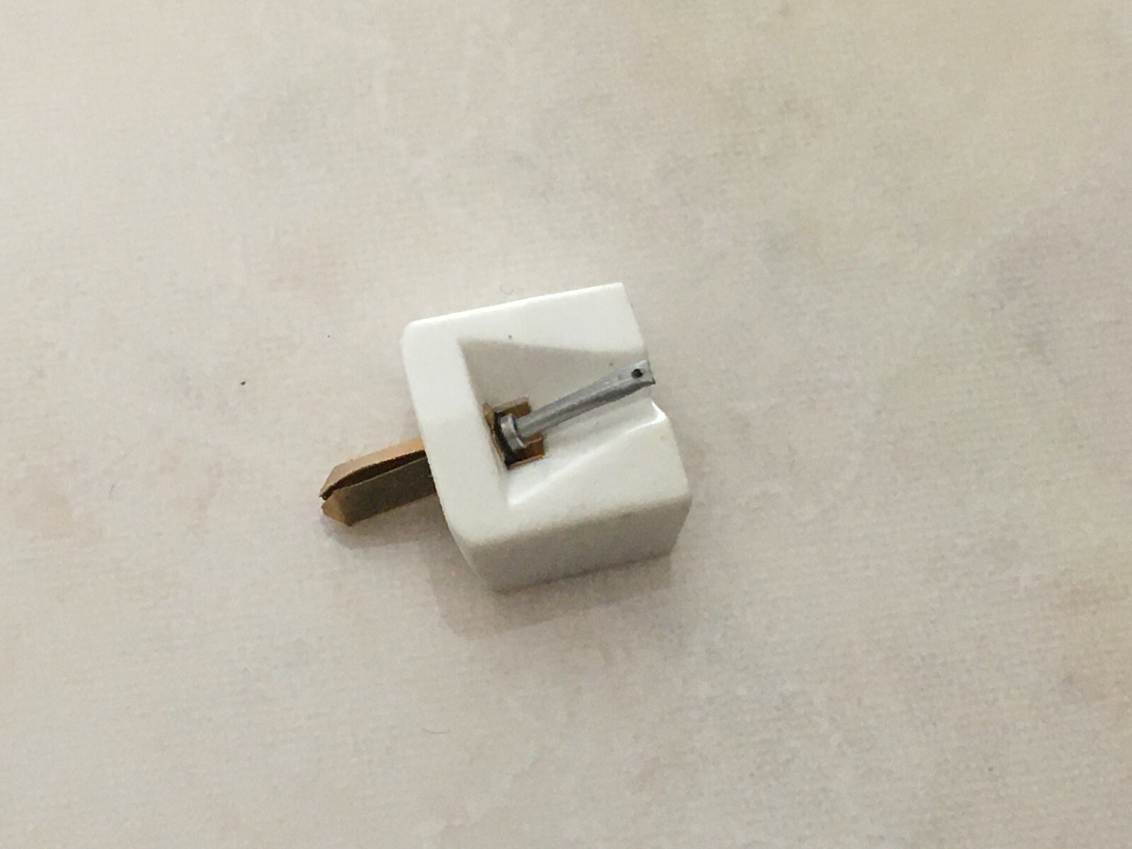 Diamant GOLDRING 680/800 remplacez votre pointe usée pour protéger vos disques vinyles