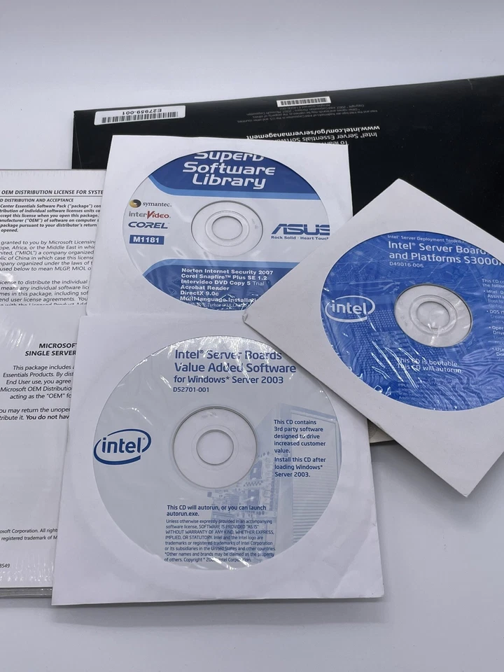 Intel Server Essentials 2.0 Build Deployment and Management Media Kit Pack - Image 2 of 2