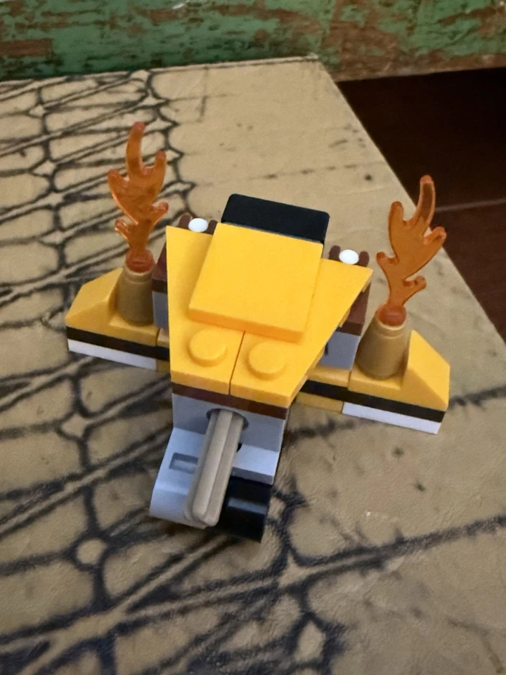 2014 Lego Legends of Chima #70229 Lion Tribe Pack Building Set Complete - Image 4 of 4