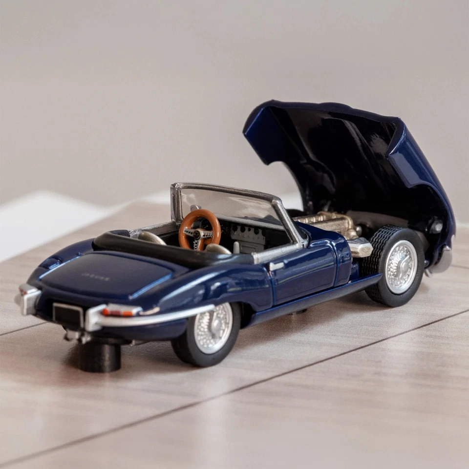 Hot Wheels x MoMA Jaguar E-Type родстер предпродажа (подтвержденная покупка) - Изображение 3 из 4