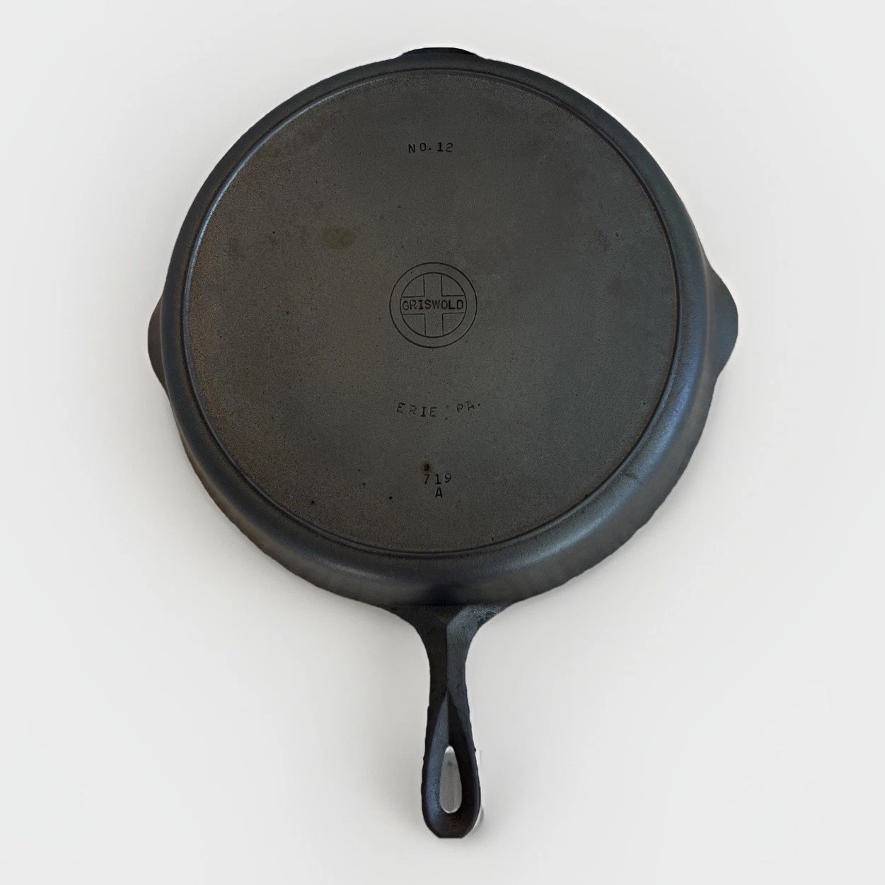 RESTORED Griswold No. 12 Cast Iron Skillet Heat Ring Small Logo 719 A