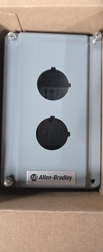 ALLEN BRADLEY 800T-2TZ Push Button Enclosure - Brand New - Actual Illinois Stock