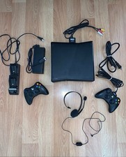 Vtg Xbox 360 with accessories in excellent cond model 1439