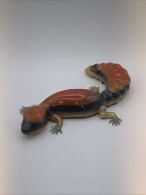 Volcanic Gecko- Sculpture With One Golden Toe- Handcrafted Molten Lava Resin