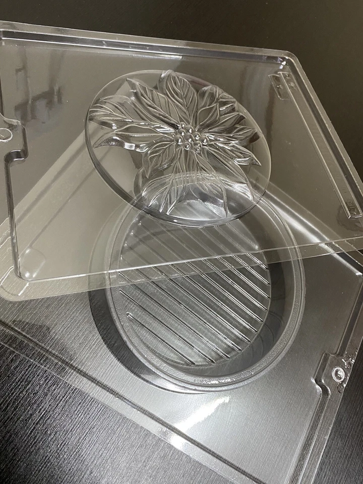 3D MOLD SET POINSETTIA POUR BOX  5-1/2 CHOCOLATE CANDY MOLD ROUND - Image 4 of 4