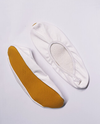 IWA 502 Kunstturnschuh/Gymnastikschuh *roter Streifen* - Turnanzüge|T