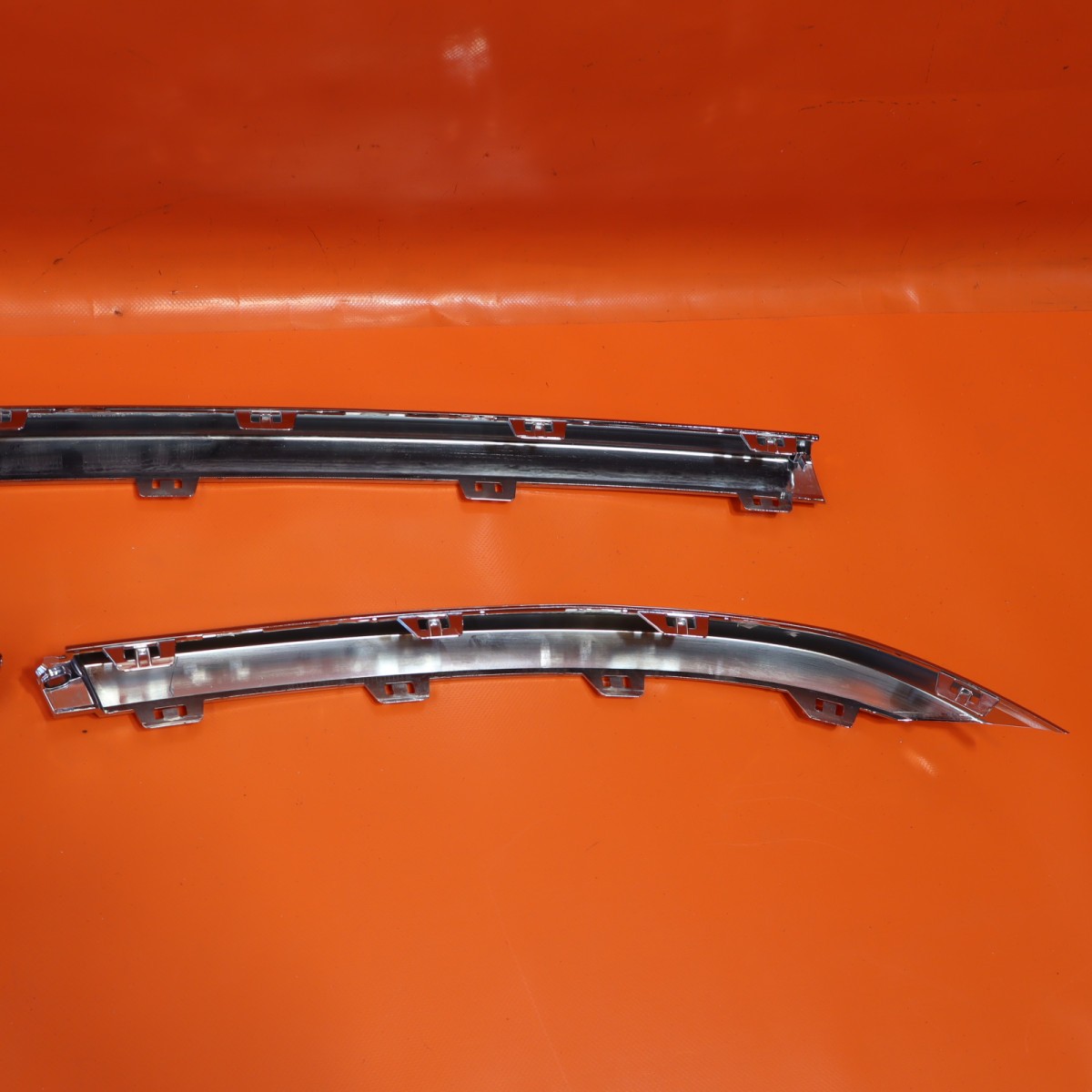 ROLLS ROYCE SPECTRE REAR BUMPER MOLDING CHROME 2024 2025 51125A2AEA7 OEM