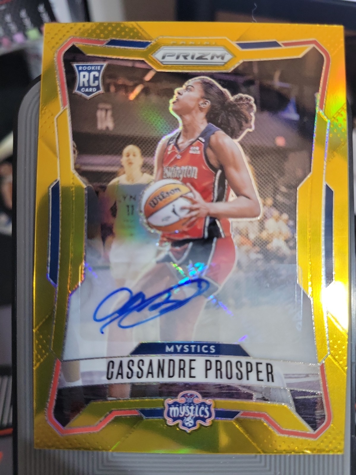 2026 WNBA Prizm Cassandre Prosper Gold Auto /10 view 1