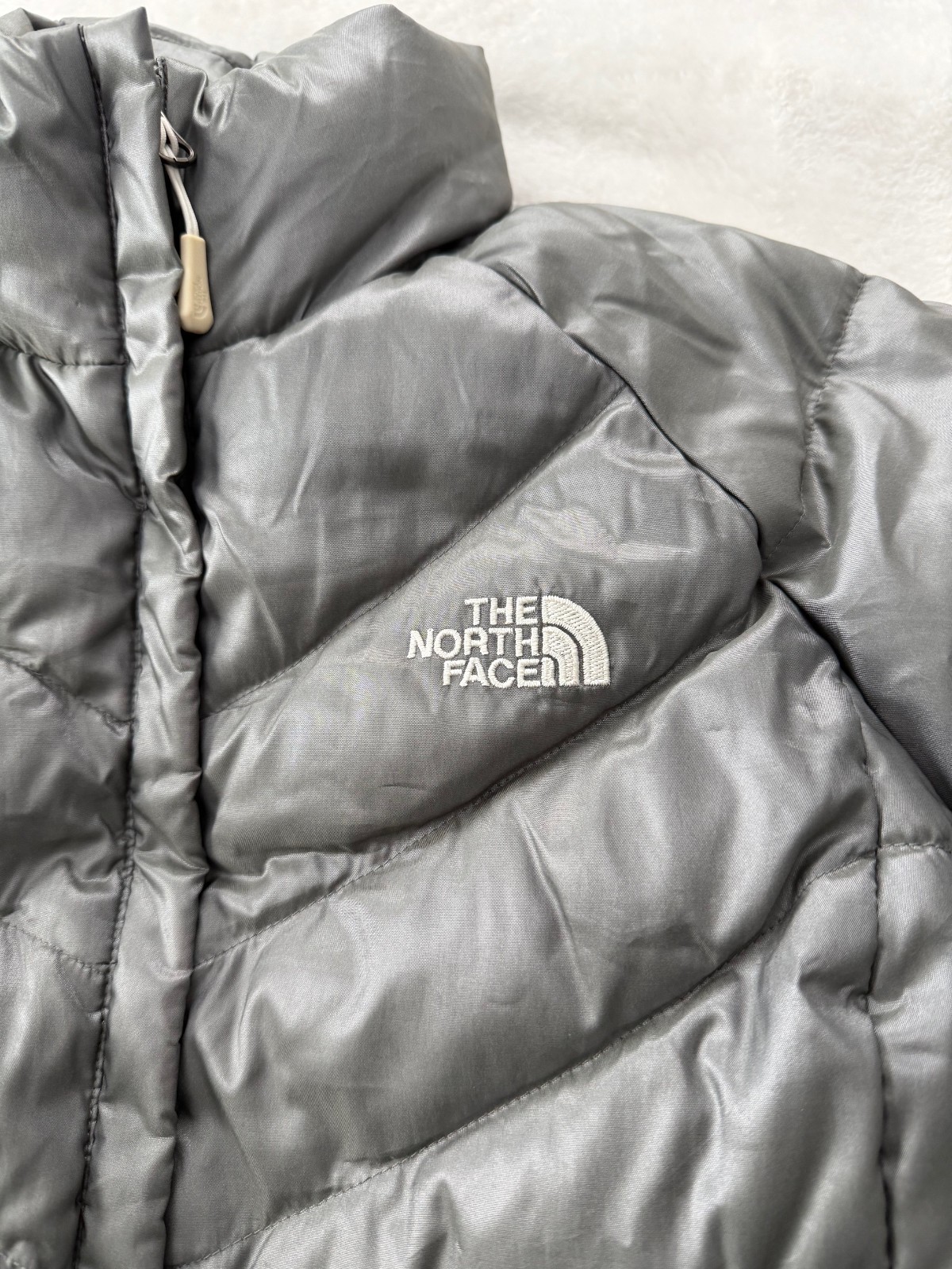 Womens - THE NORTH FACE - ACONCAGUA PUFFER DOWN JACKET - Silver/Gray - Medium thumbnail 2