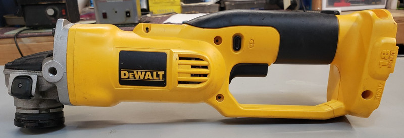DEWALT - DC411 - 18V - 4.5" Heavy Duty Cordless Cut-Off Tool (Tool Only)