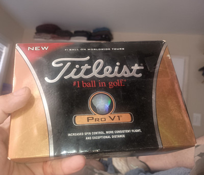 Titleist Pro V1 White Golf Balls, 12 Pack Box, Golf Practice & Play