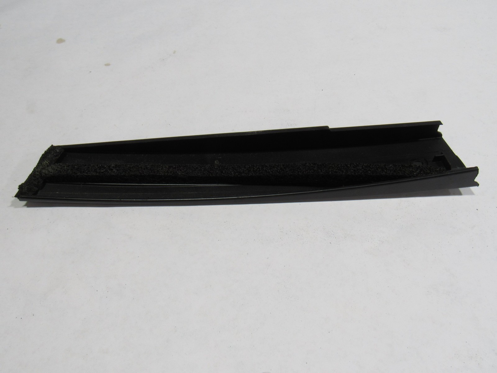 10-20 Bentley Mulsanne 2012 Rear Right Passenger Door Window Glass Trim :O
