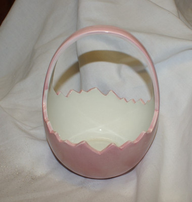 Ceramic Easter Egg Basket Decoration Pastel Pink 6.5'' x 5''