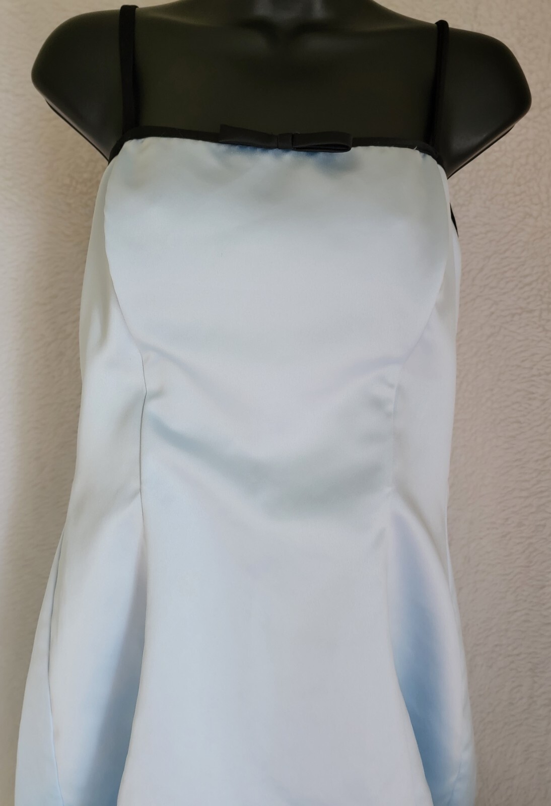 Picture 1 of 24
