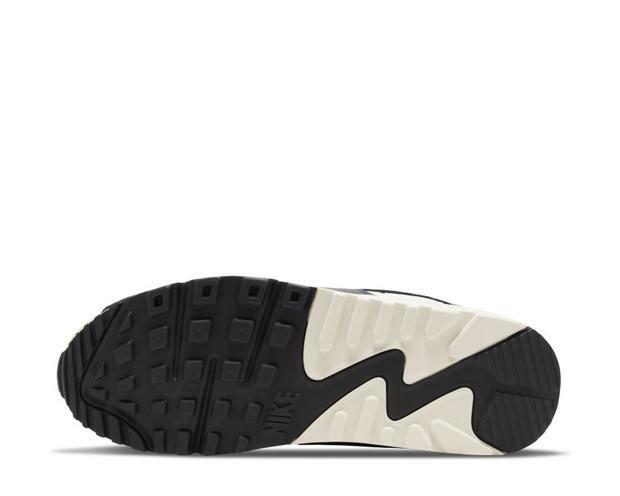 Size 8 - Nike Air Max 90 Black/Metallic Gold/Summit White for sale online |  eBay
