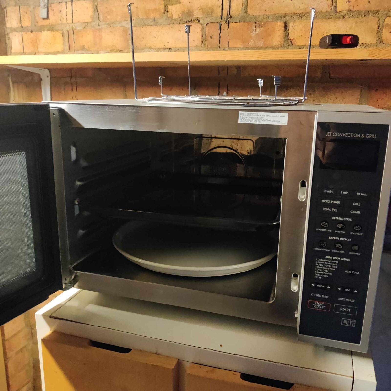 Sharp 40L Digital Combination Microwave Oven and Grill Silver & Black