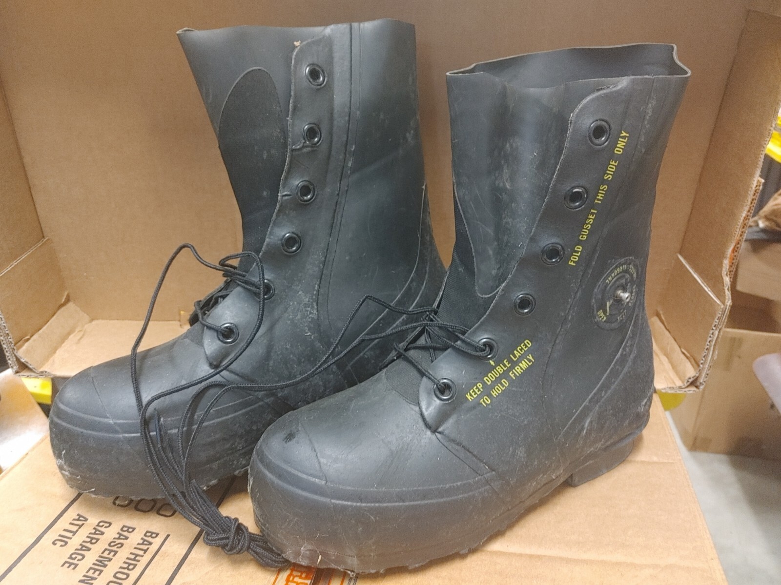 NOS 1982 NotIssued BATA US MILITARY ARCTIC COLD WEATHER MICKEYMOUSE