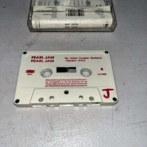 Pearl Jam VS. Cassette Tape - - Picture 2 of 3