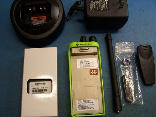Motorola HT750 VHF 136-174MHz 16 Channel Mint Tested - Picture 5 of 6