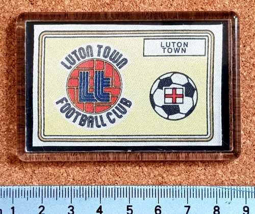 Panini 79 1979 Football Silk Badge Sticker in a Fridge Magnet - Various Teams - Picture 24 of 45