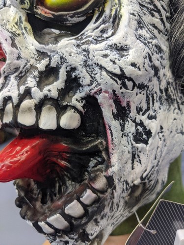 NWT Light Up Zombie Skull Unisex Mask. One Size Fits All. - Picture 8 of 9