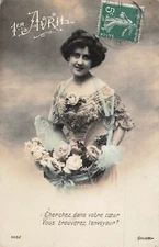 CP 1 APRIL SMILING WOMAN PINK FISH BASKET AROUND NECK - 66078