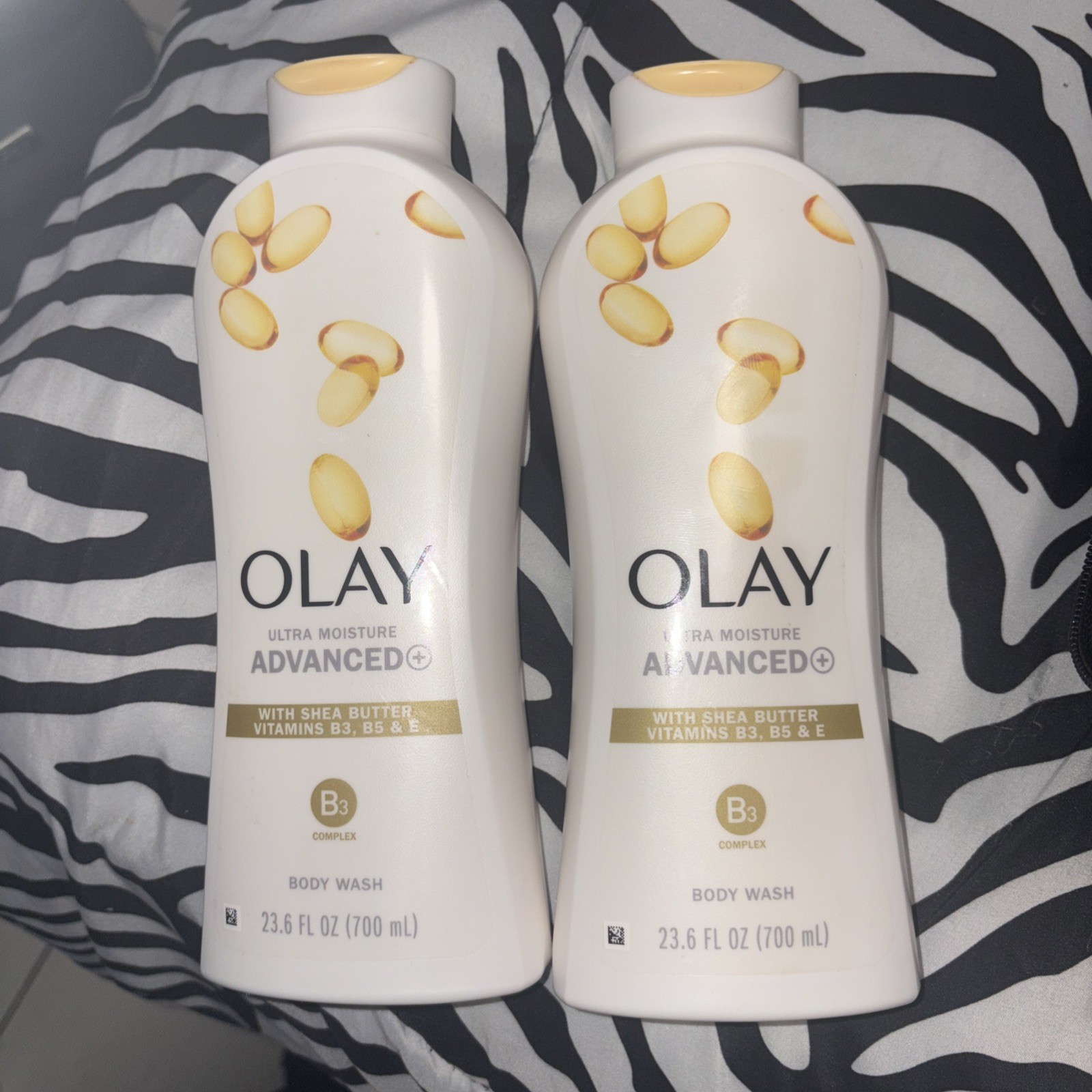 Olay Ultra Moisture Advanced Body Wash with Shea Butter 23.6 oz 2-Pack
