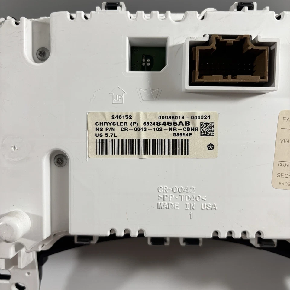 Cuadro de instrumentos OEM 68248455AB | 2015-2017 Dodge Durango R/T 5,7 L HEMI Foto 4 de 4