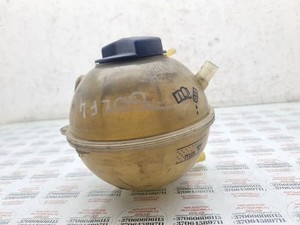 VW GOLF IV 1J1 Ausgleichsbehälter 1J0121403B 1.88 Diesel 81kw 1998 31476392