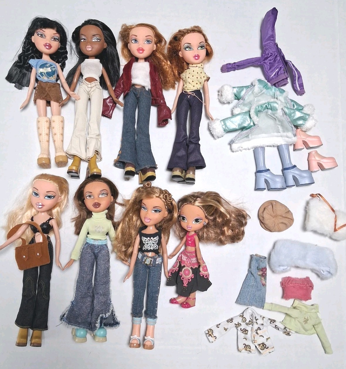 VINTAGE 2001 BRATZ DOLLS AND  ACCESSORIES LOT 8 Dolls Clothes Shoes Extras