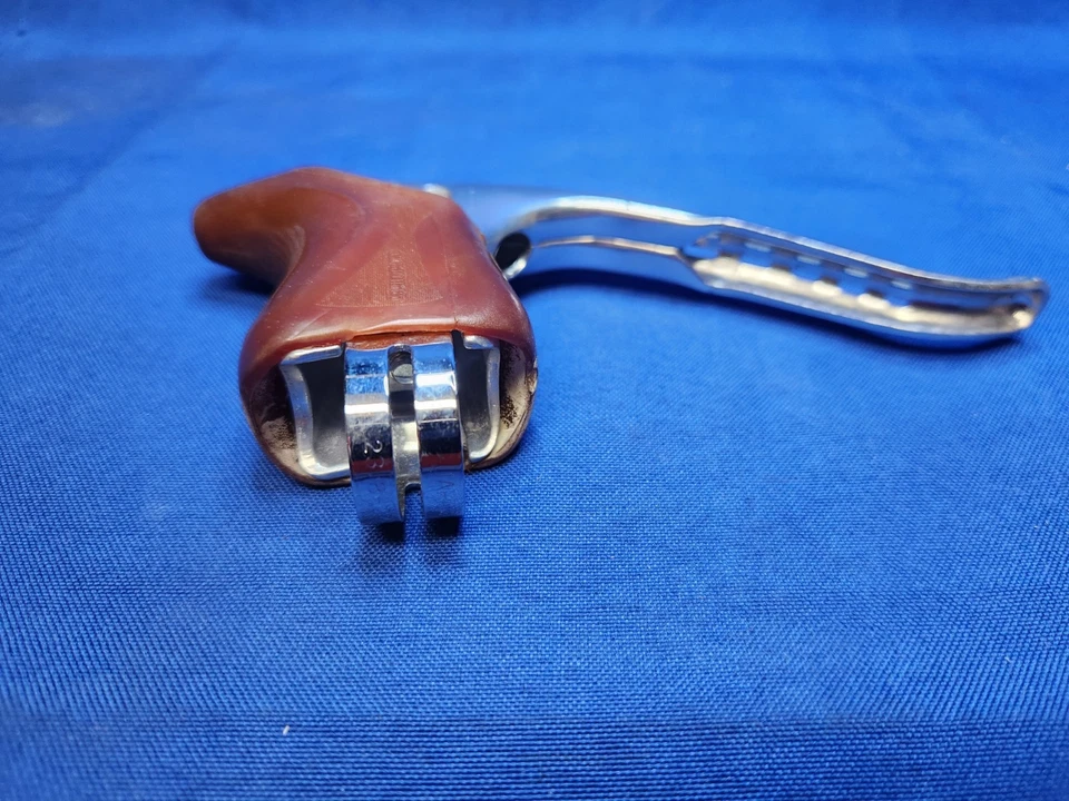 Vintage Vintage Shimano 600 BL-6207 Brake Lever Drop Bar Non-Aero Drillium - Image 2 of 4