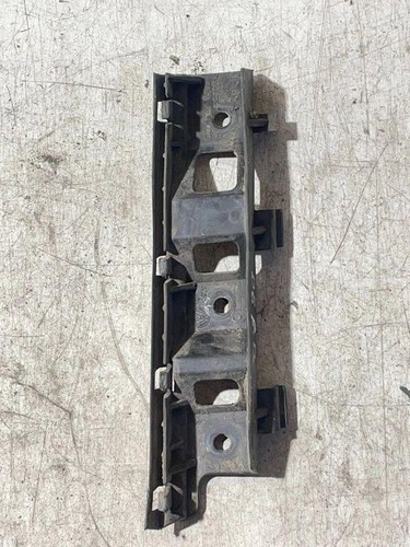 VW PASSAT Variant B6 3C5 Stoßstangenhalter vorne rechts 3C0807184 2.00 34869849