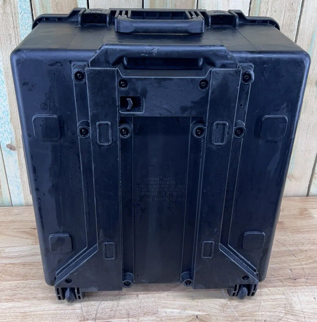 Pelican Storm IM2875 Black Waterproof Rolling Storage Case Good Condition AB