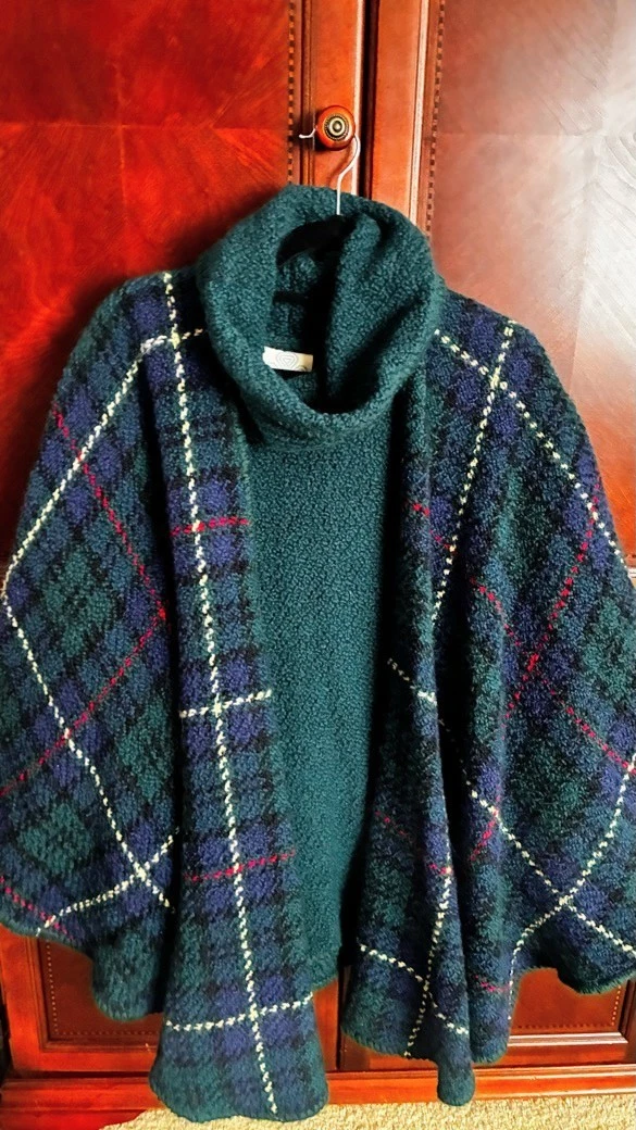 Boyne Valley Weavers Turtleneck Sweater with Poncho/Cape (Large, Green Plaid)