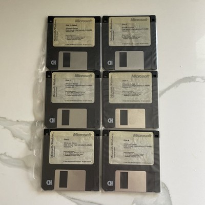 Microsoft Windows 3.1 Operating System 3.5'' Floppy Disk Set English