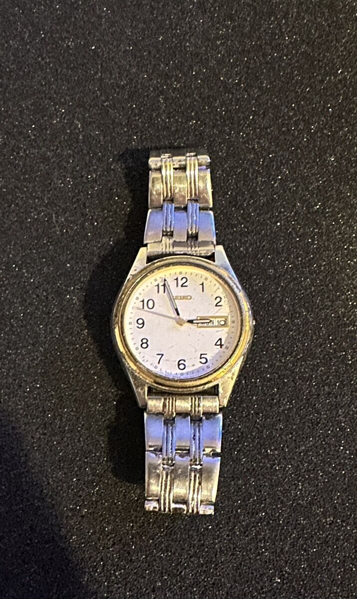 Ladies Seiko 7N83-0011 Two Tone Quartz Day Date Watch New Ladies Seiko 7N83-0011 Two Tone Quartz Day Date Watch New