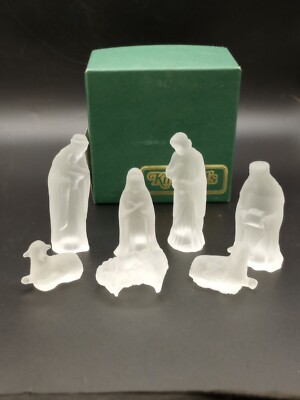 Frosted Glass Nativity Scene 7pc. Missing Joseph
