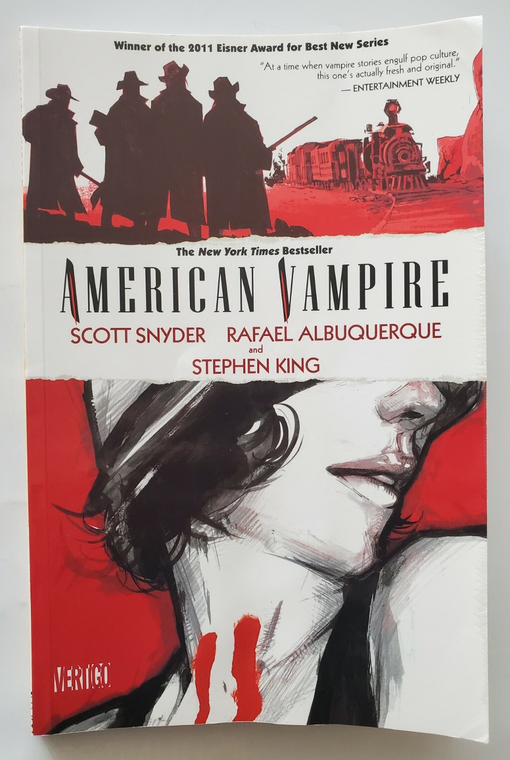 American Vampire TPB Vol 1 FN-   First Printing   Collects Issues 1-5  NICE!!!