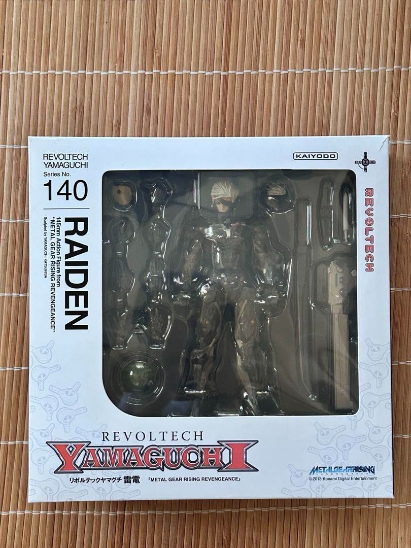 Kaiyodo Revoltech Yamaguchi Metal Gear Rising Revengence