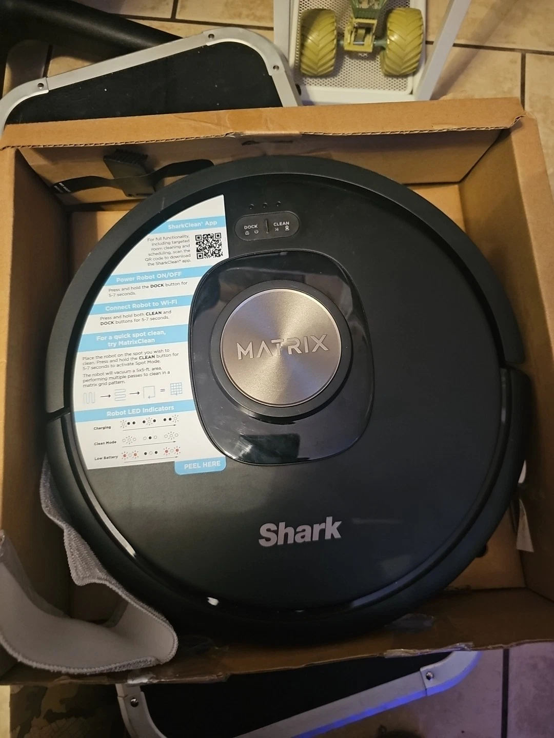 Shark Matrix RV2308 Robotic Vacuum Cleaner - (RV2308EDUS) For Parts