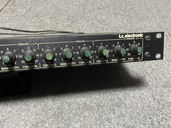 TC Electronic TC1140 Parametric Equalizer Preamplifier Rack