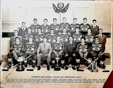 1949-50 TORONTO MARLBOROS ALLAN CUP CHAMPS NHL HOCKEY PHOTO GEORGE ARMSTRONG OHA
