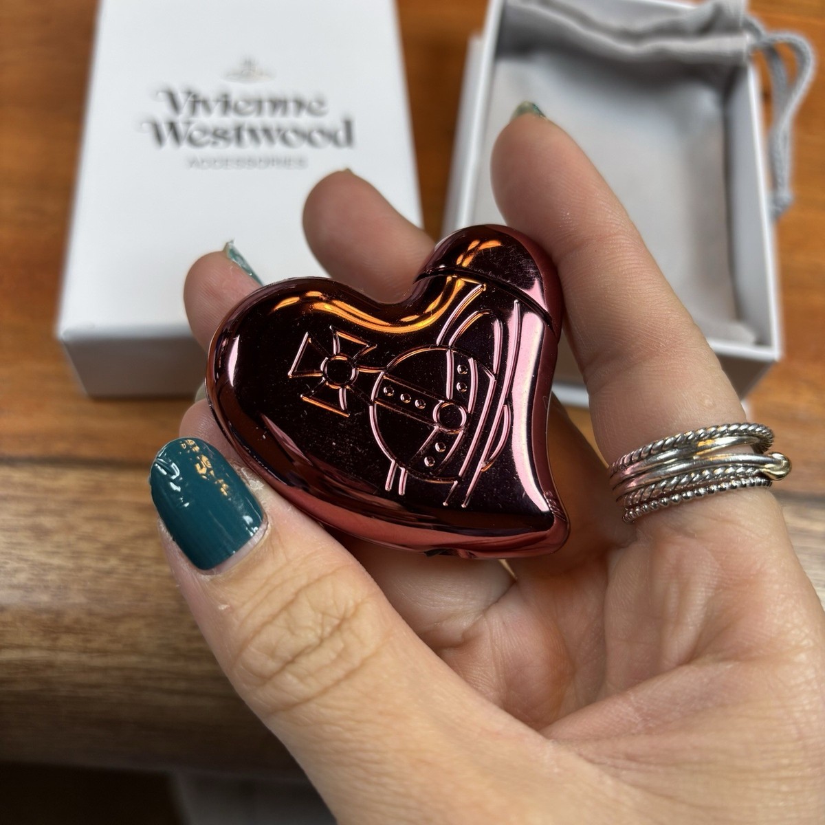 US Seller* Vivienne Westwood Nana heart shape Pink Lighter Japan