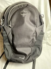 Osprey Daylight Backpack Charcoal Gray Lightweight Hiking Travel Outdoor Bag