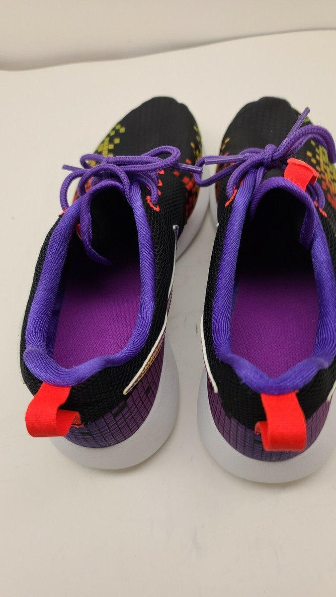Nike Roshe One Print GS 677784 Size 6.5 Y Color Hyper Violet Volt