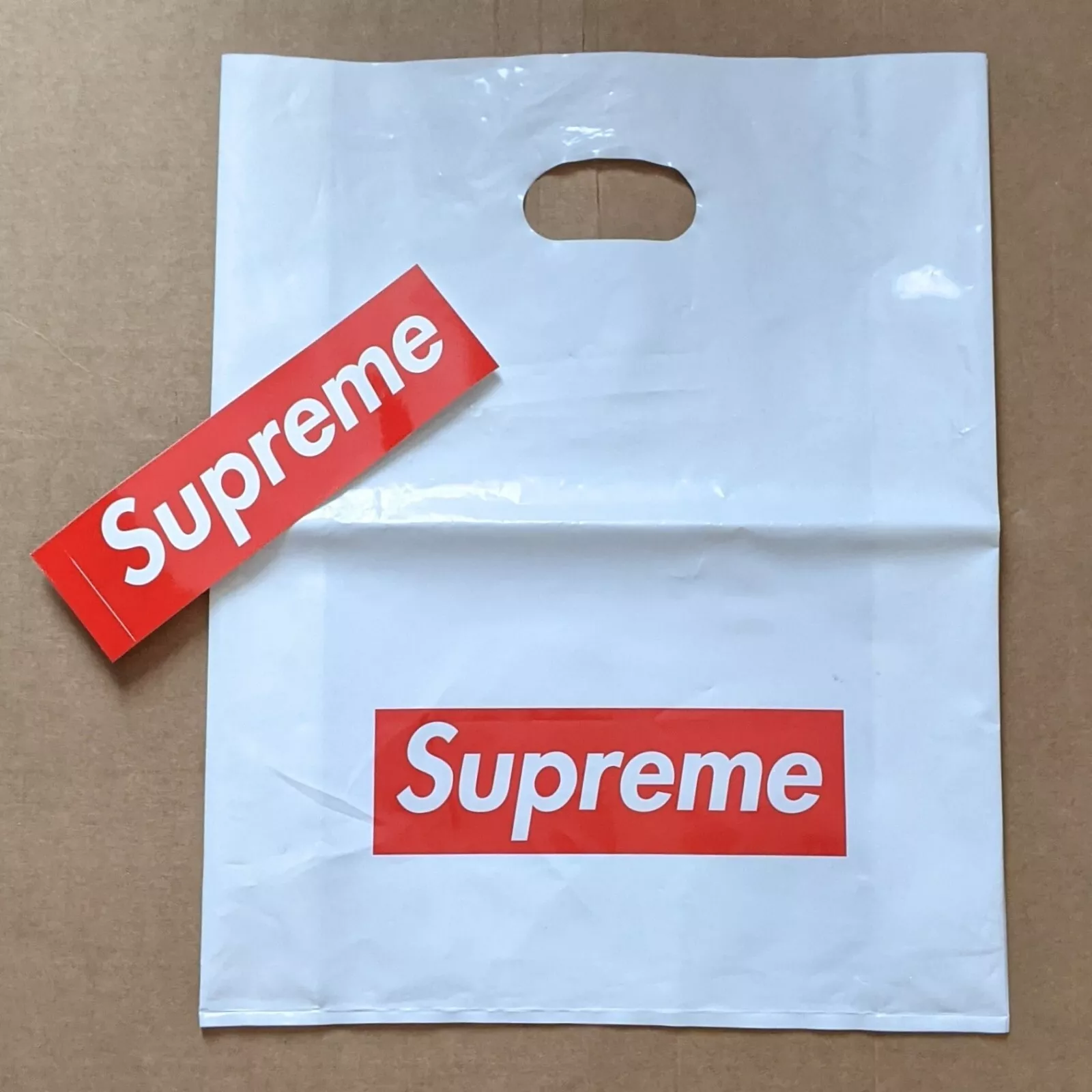 Sac suprême et autocollant Bogo   fourre tout poche messager poche côté patta corteiz trapstar