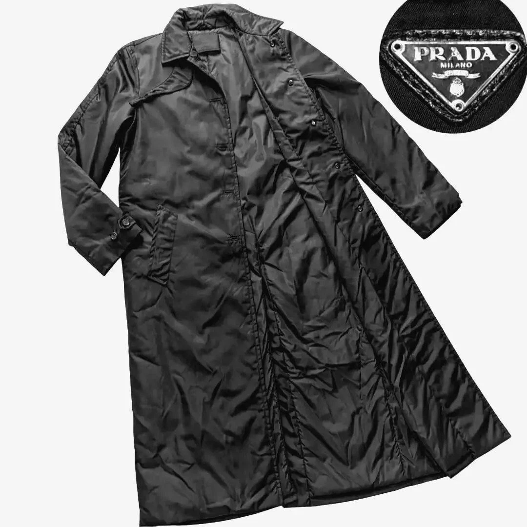 Cappotto lungo PRADA Prada Tessuto nylon logo triangolare nero 42