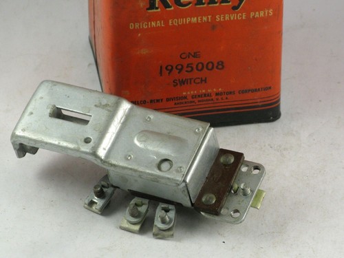 1940 Buick Special Super Roadmaster NOS headlight switch 1995008 - Picture 4 of 5