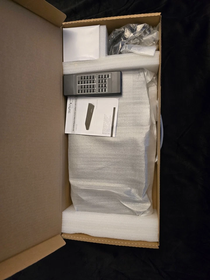 Startech 4x4 HDMI Matrix Video Switch Splitter with Audio (VS440HDMIc) - Image 3 of 4