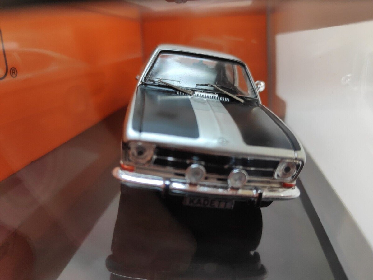 Mebetoys OPEL KADETT COUPE 1967 ミニカー Opel Kadett B Coupe 1967 - scale 1/18th 1960-1969 ROAD CARS